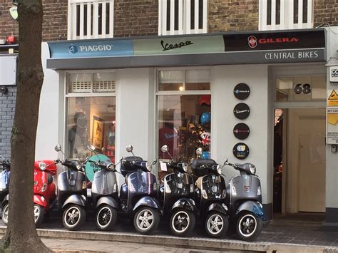 piaggio vespa dealers near me.